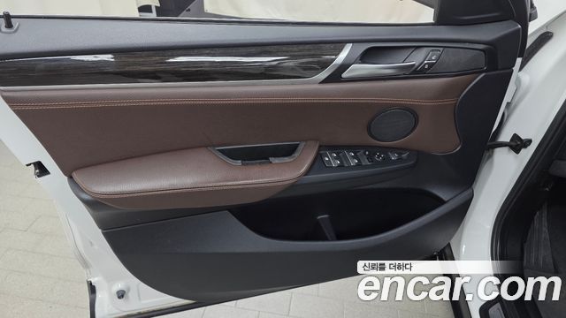 BMW X4 2017 — photo 14