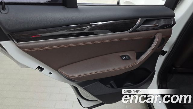 BMW X4 2017 — photo 15
