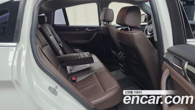 BMW X4 2017 — photo 16