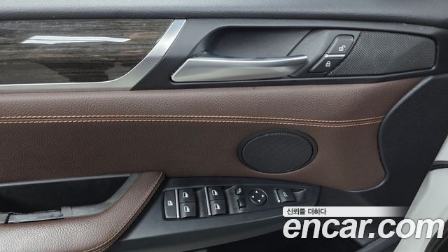 BMW X4 2017 — photo 28