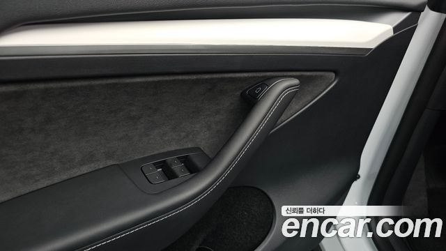 Tesla Model Y 2024 — photo 31