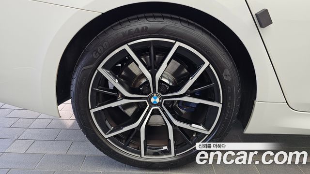BMW 5-Series 2022 — photo 5