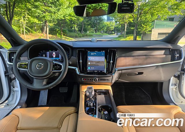 Volvo S90 2023 — photo 9
