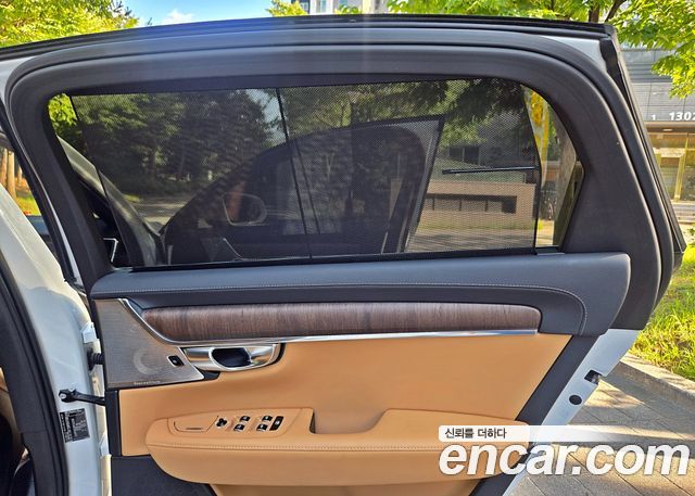 Volvo S90 2023 — photo 19