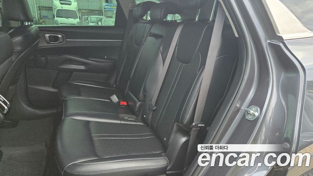 Kia Sorento 2021 — photo 11