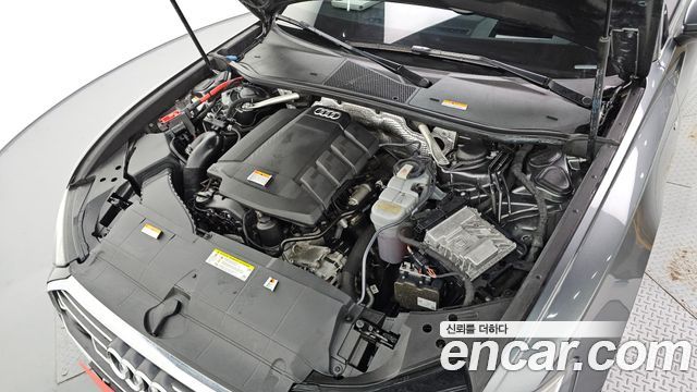 Audi A6 2021 — photo 6