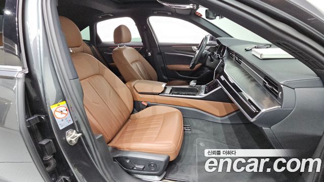 Audi A6 2021 — photo 18