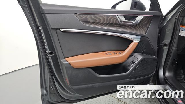 Audi A6 2021 — photo 14