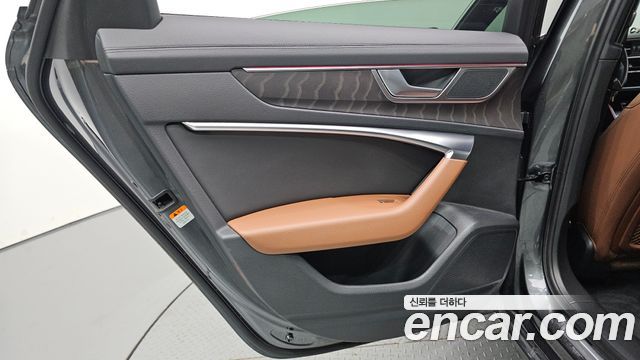 Audi A6 2021 — photo 15