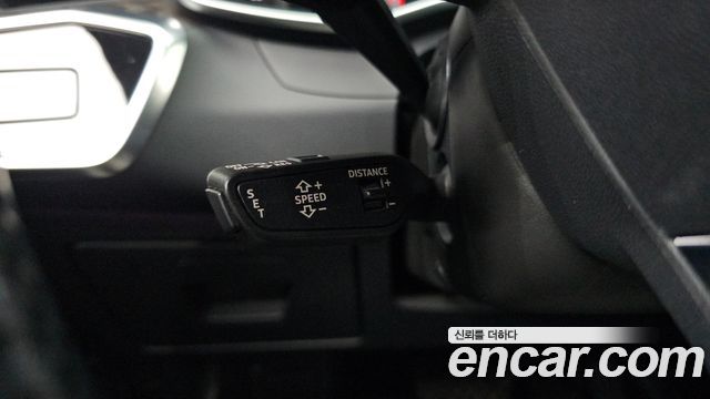 Audi A6 2021 — photo 28