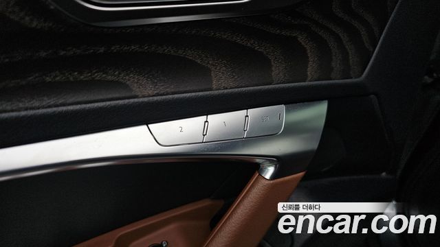 Audi A6 2021 — photo 33