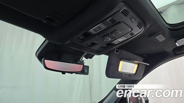 Cadillac Escalade 2025 — photo 26