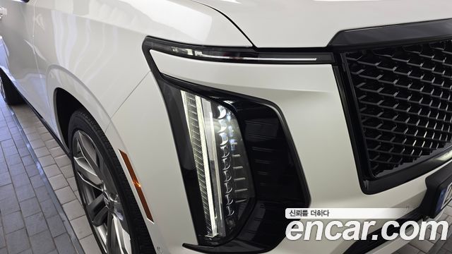 Cadillac Escalade 2025 — photo 8