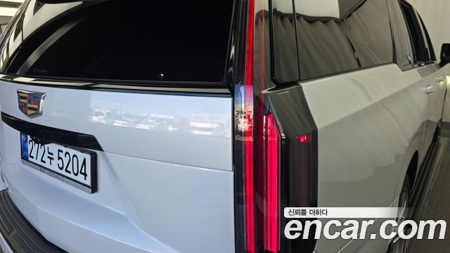 Cadillac Escalade 2025 — photo 9