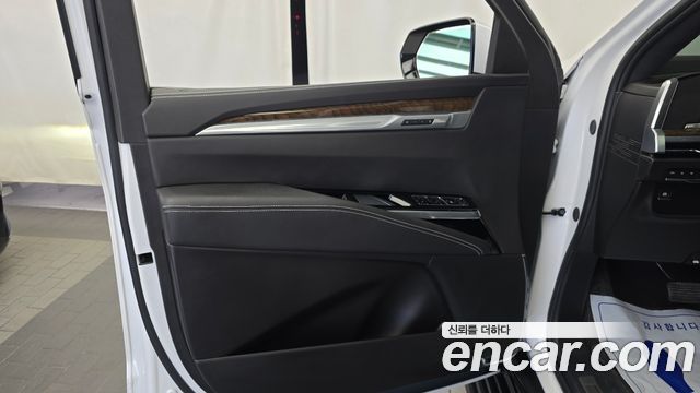 Cadillac Escalade 2025 — photo 14