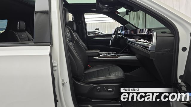 Cadillac Escalade 2025 — photo 16