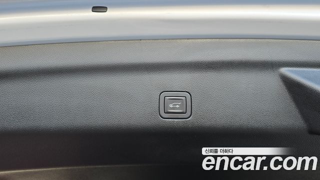 Cadillac Escalade 2025 — photo 30