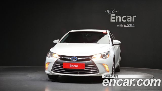 Toyota Camry 2016 — photo 3