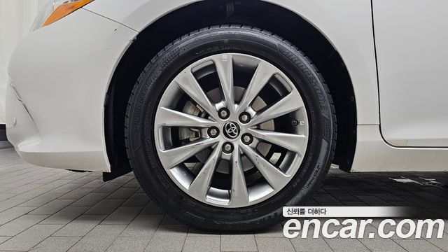 Toyota Camry 2016 — photo 5