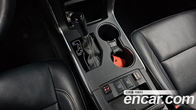 Toyota Camry 2016 — photo 9
