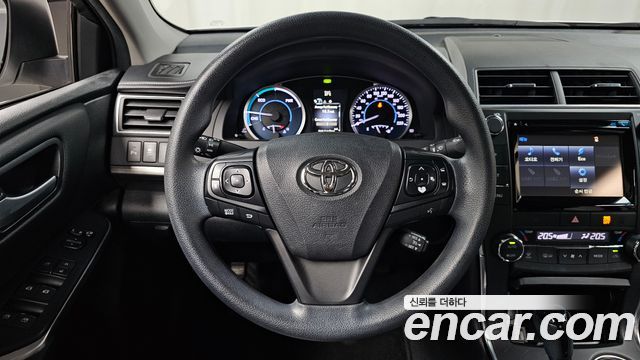 Toyota Camry 2016 — photo 13