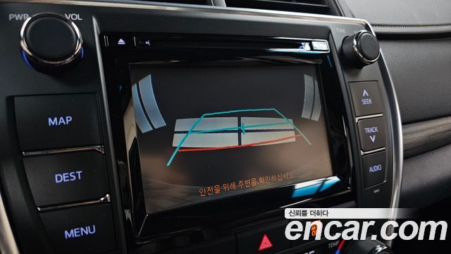Toyota Camry 2016 — photo 15