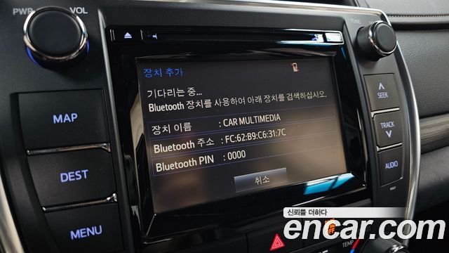 Toyota Camry 2016 — photo 16