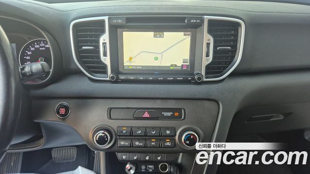 Kia Sportage 2016 — photo 17