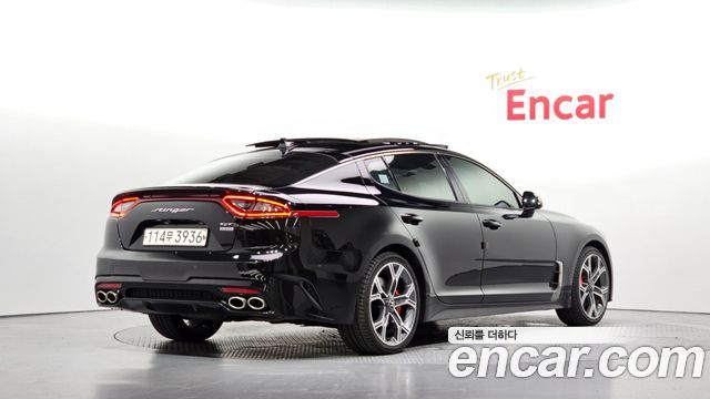 Kia Stinger 2018 — photo 2