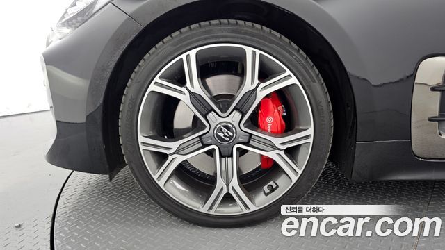 Kia Stinger 2018 — photo 5