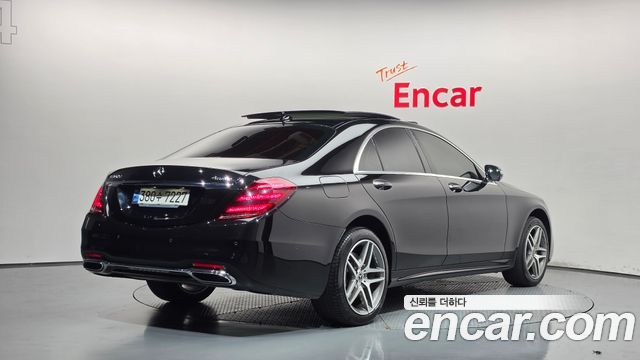 Mercedes-Benz S-Class 2020 — photo 2