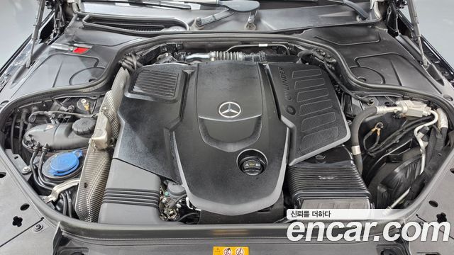 Mercedes-Benz S-Class 2020 — photo 6
