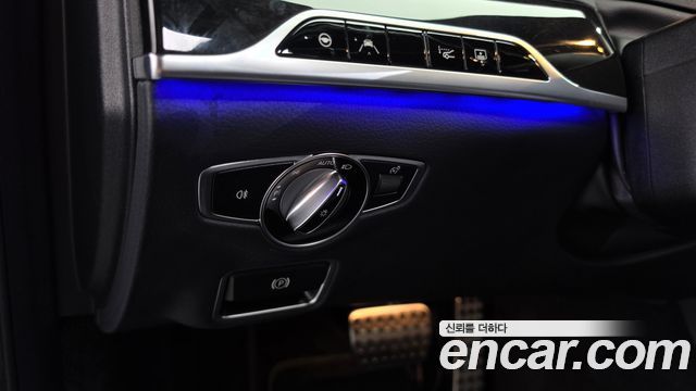 Mercedes-Benz S-Class 2020 — photo 30