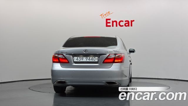 Lexus LS 2012 — photo 4