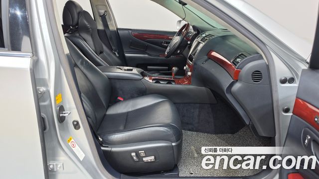 Lexus LS 2012 — photo 10