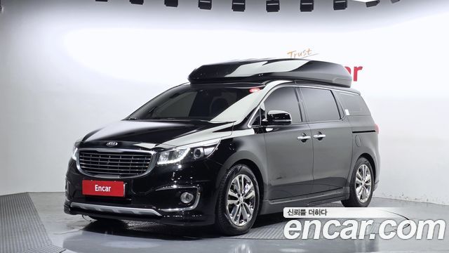 Kia Canival 2018 — photo 1