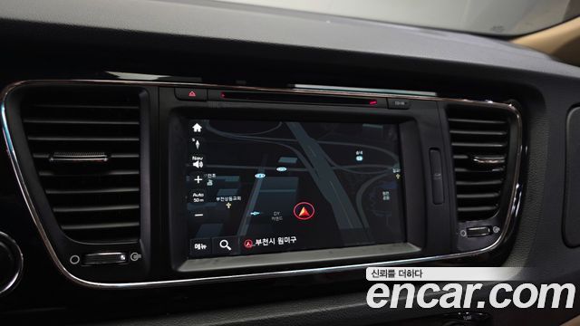 Kia Canival 2018 — photo 20