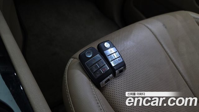 Kia Canival 2018 — photo 24