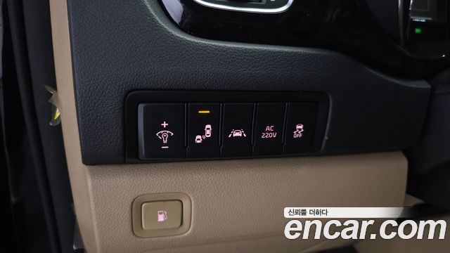 Kia Canival 2018 — photo 26