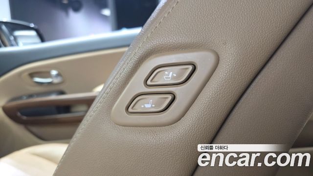 Kia Canival 2018 — photo 28