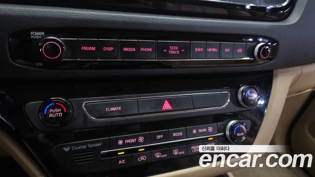 Kia Canival 2018 — photo 36