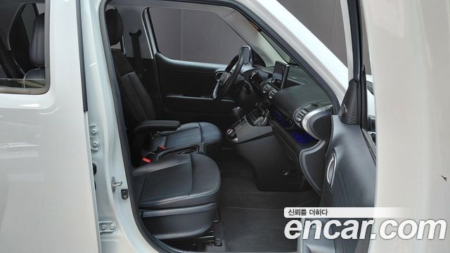 Hyundai Casper 2024 — photo 16