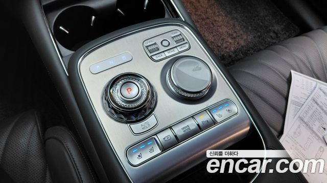 Genesis G90 2023 — photo 12