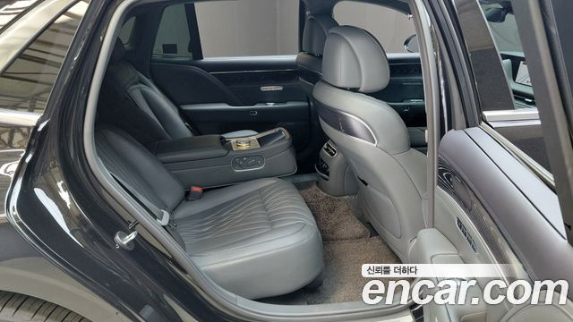 Genesis G90 2023 — photo 17