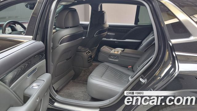 Genesis G90 2023 — photo 18