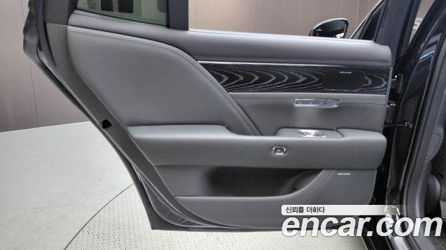 Genesis G90 2023 — photo 15