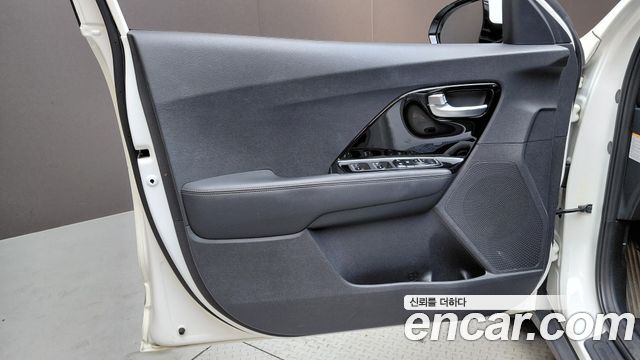 Kia Niro 2022 — photo 14