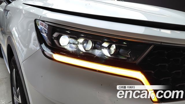 Kia Sorento 2023 — photo 8