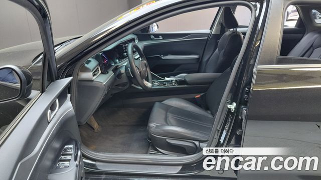 Kia K5 2022 — photo 13
