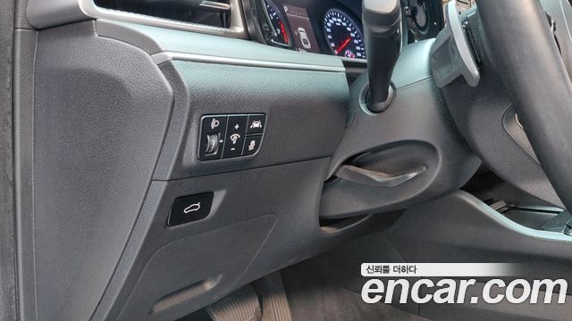 Kia K5 2022 — photo 25